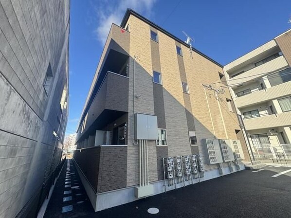 アンセル泉中央の物件外観写真